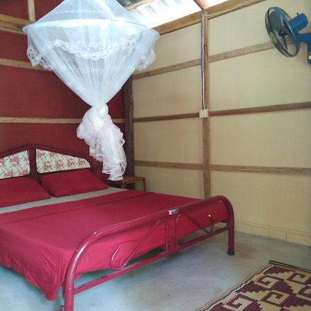 The Boarding House Sihanoukville Bagian luar foto