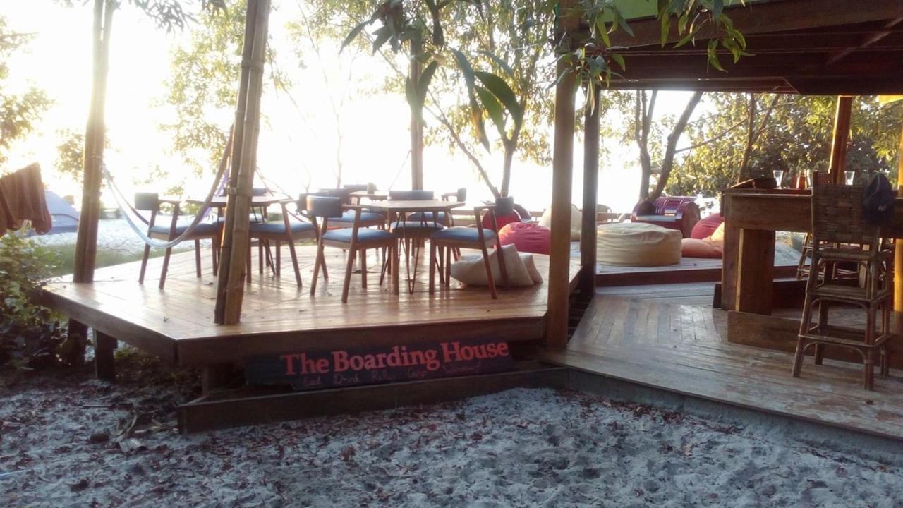 The Boarding House Sihanoukville Bagian luar foto