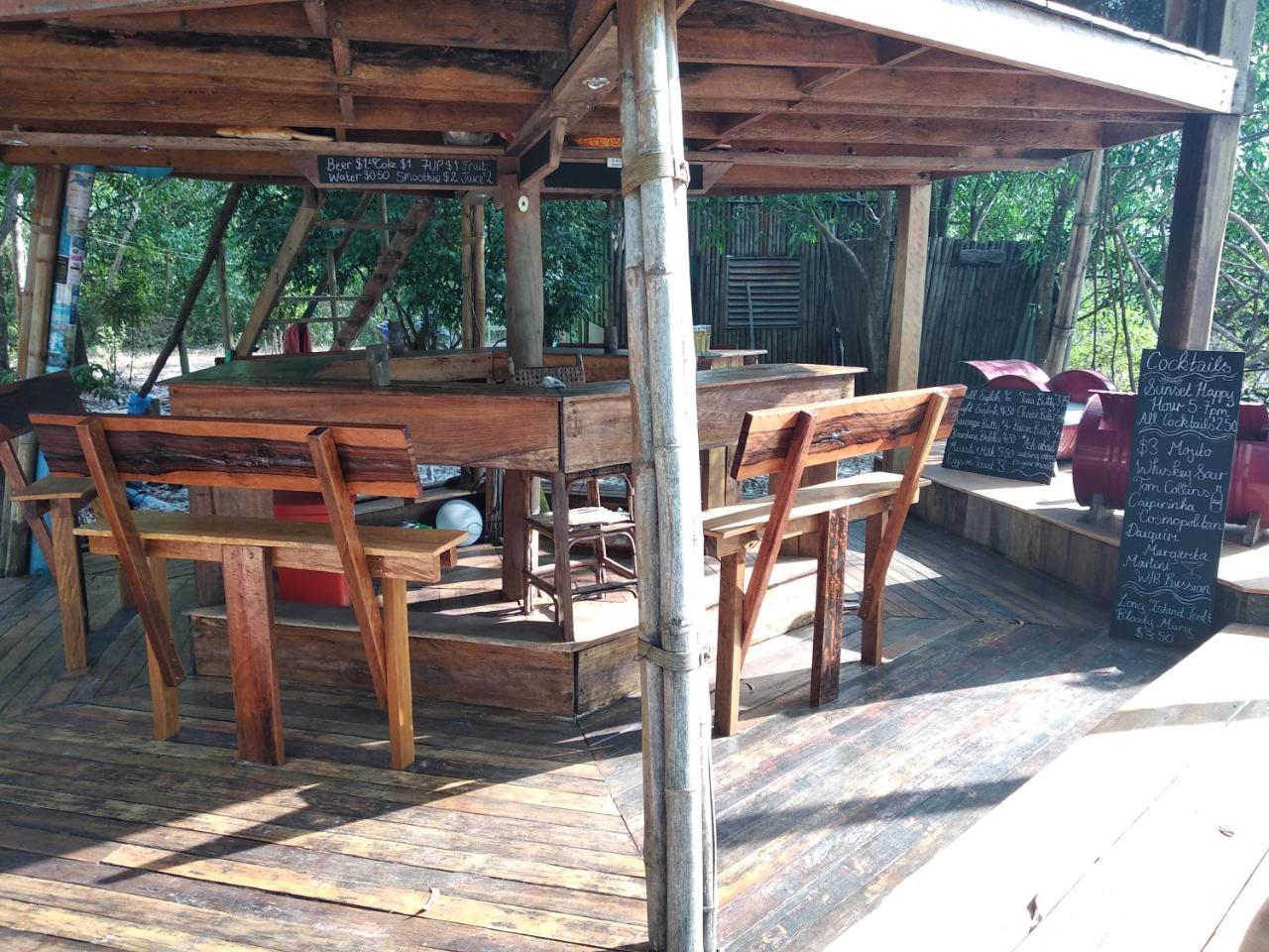 The Boarding House Sihanoukville Bagian luar foto