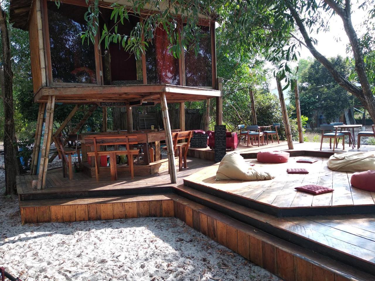 The Boarding House Sihanoukville Bagian luar foto